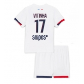 Paris Saint-Germain Vitinha #17 Replika Bortedrakt Barn 2025-26 Kortermet (+ bukser)