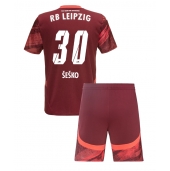 RB Leipzig Benjamin Sesko #30 Replika Bortedrakt Barn 2024-25 Kortermet (+ bukser)