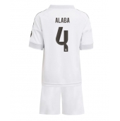 Real Madrid David Alaba #4 Replika Hjemmedrakt Barn 2025-26 Kortermet (+ bukser)
