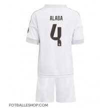 Real Madrid David Alaba #4 Replika Hjemmedrakt Barn 2025-26 Kortermet (+ bukser)