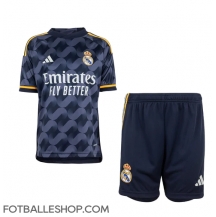 Real Madrid Replika Bortedrakt Barn 2023-24 Kortermet (+ bukser)