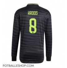 Real Madrid Toni Kroos #8 Replika Tredjedrakt 2022-23 Langermet