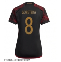 Tyskland Leon Goretzka #8 Replika Bortedrakt Dame VM 2022 Kortermet
