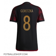 Tyskland Leon Goretzka #8 Replika Bortedrakt VM 2022 Kortermet